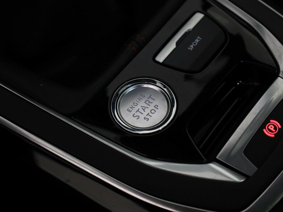 Peugeot 308 с пробегом — 2019 год. Фото: #12