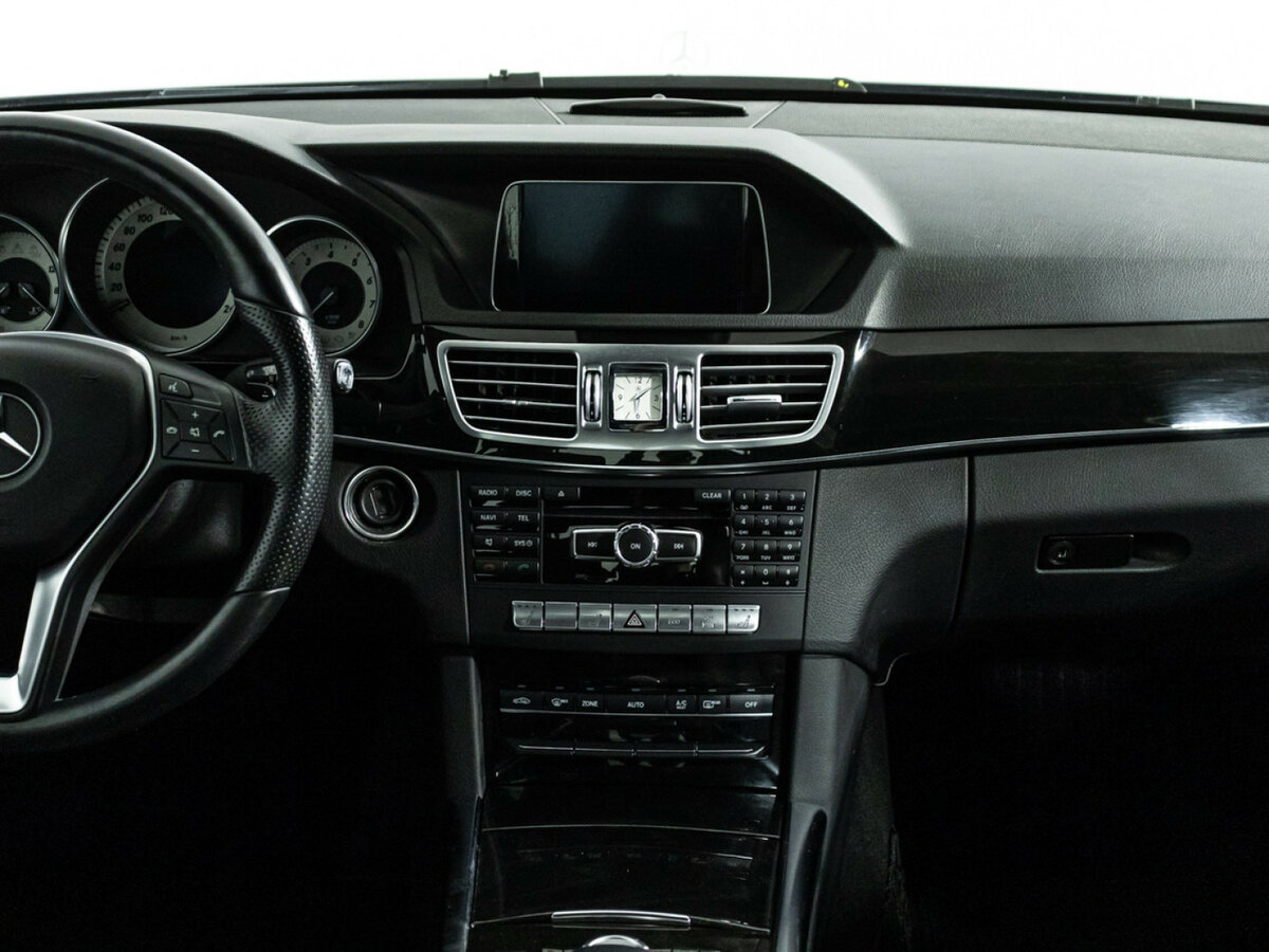 Mercedes-Benz E-Класс с пробегом — 2013 год. Фото: #13