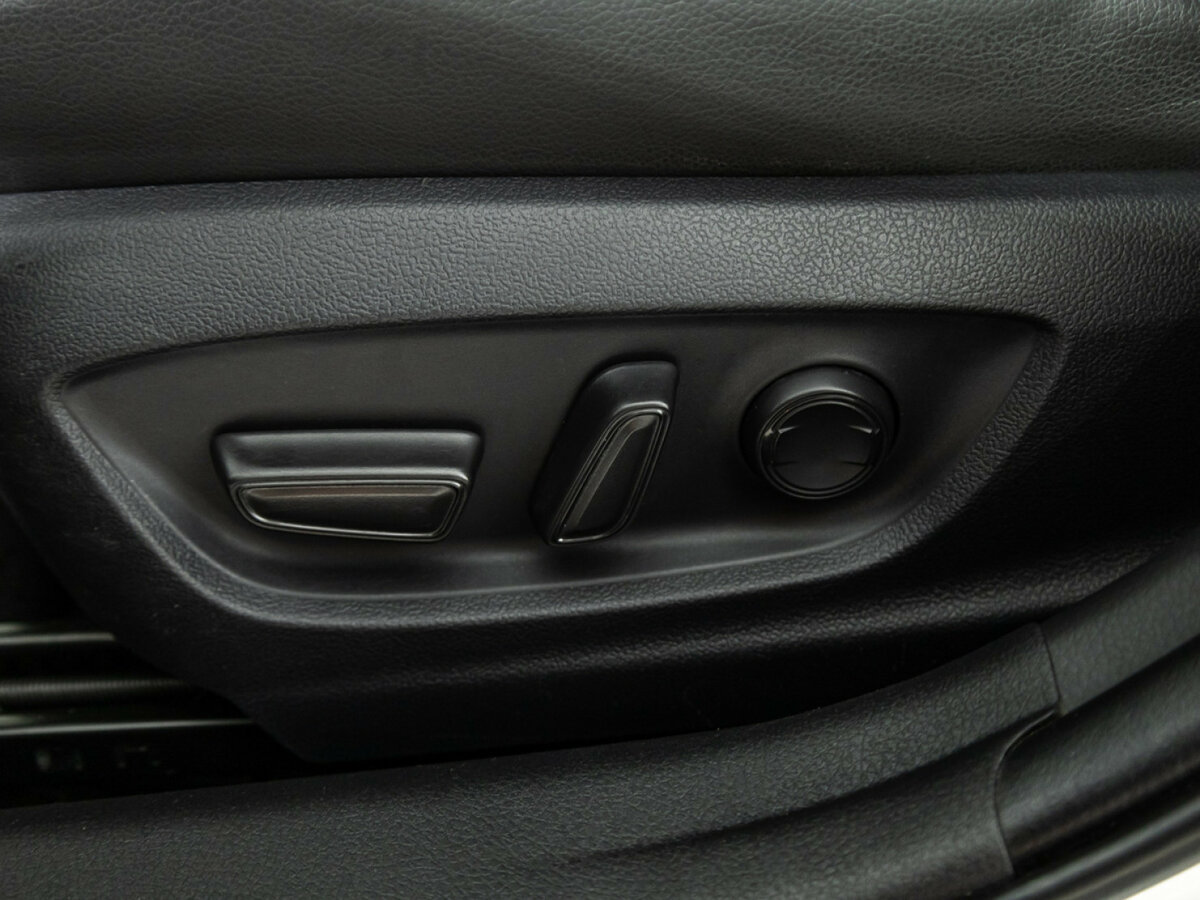 Toyota Camry с пробегом — 2021 год. Фото: #15