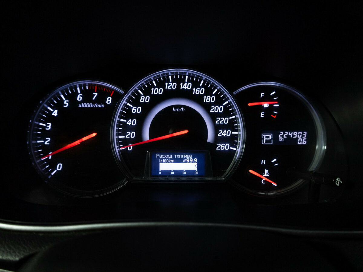 Nissan Teana с пробегом — 2012 год. Фото: #11