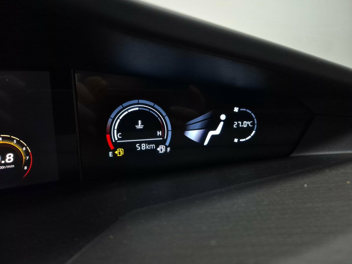 Changan UNI-V с пробегом — 2024 год. Фото: #18