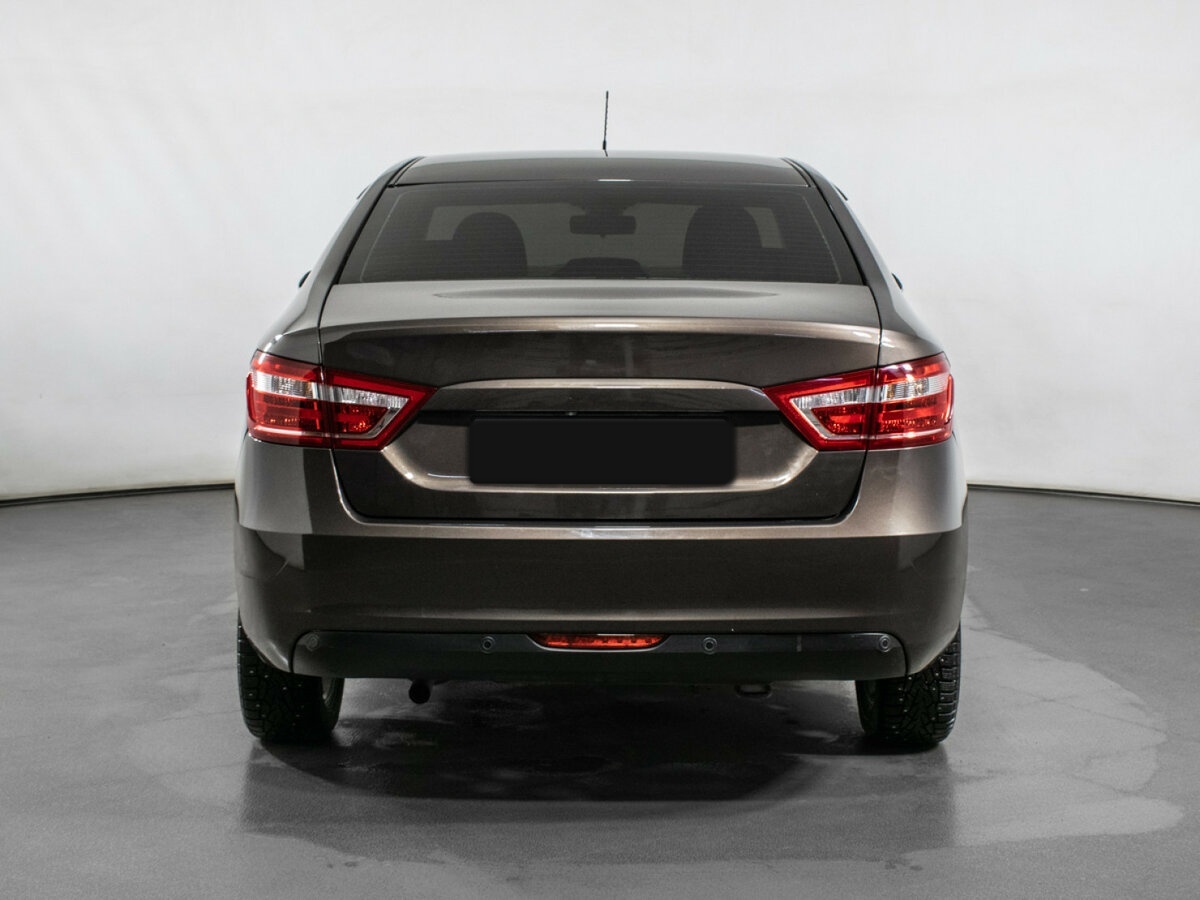 Lada (ВАЗ) Vesta с пробегом — 2022 год. Фото: #5