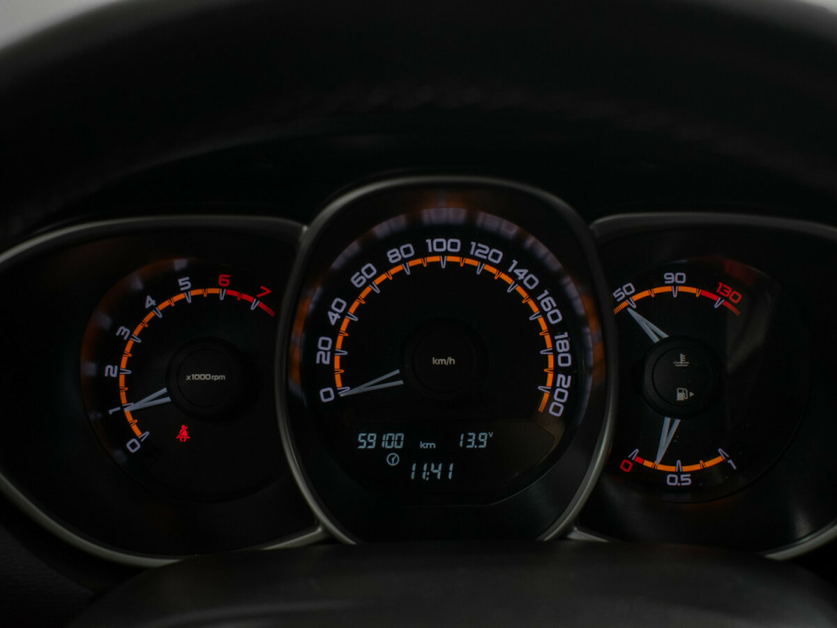 Lada (ВАЗ) Vesta с пробегом — 2022 год. Фото: #11