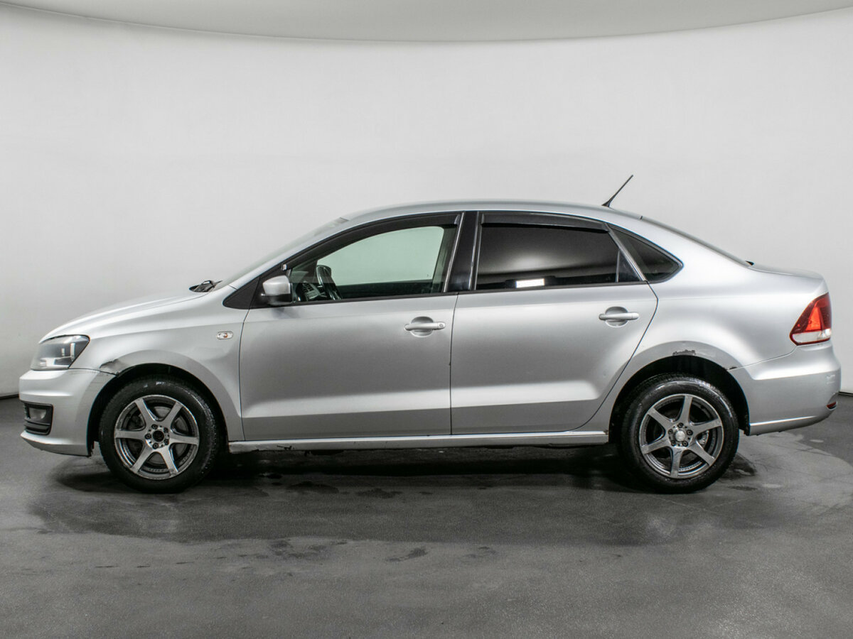 Volkswagen Polo с пробегом — 2016 год. Фото: #7