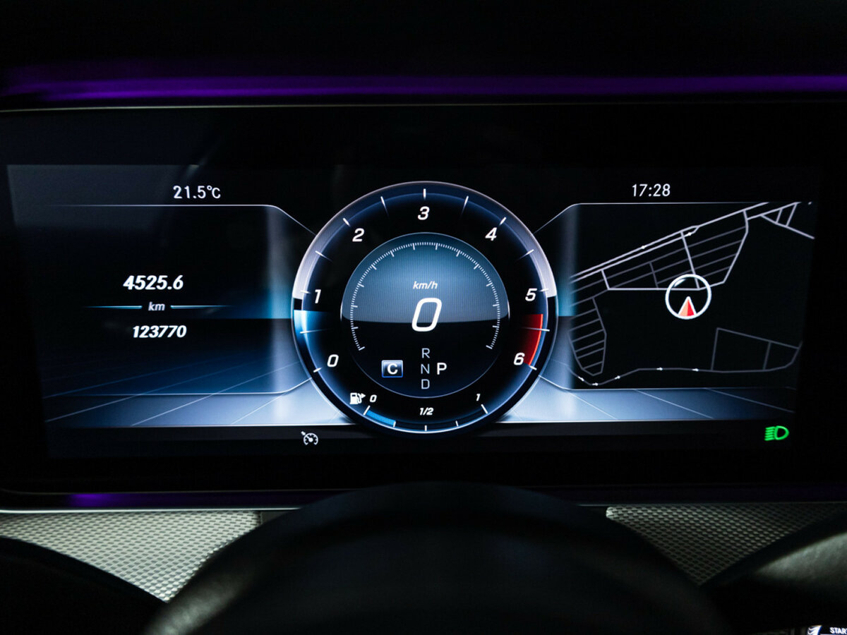 Mercedes-Benz E-Класс с пробегом — 2019 год. Фото: #11