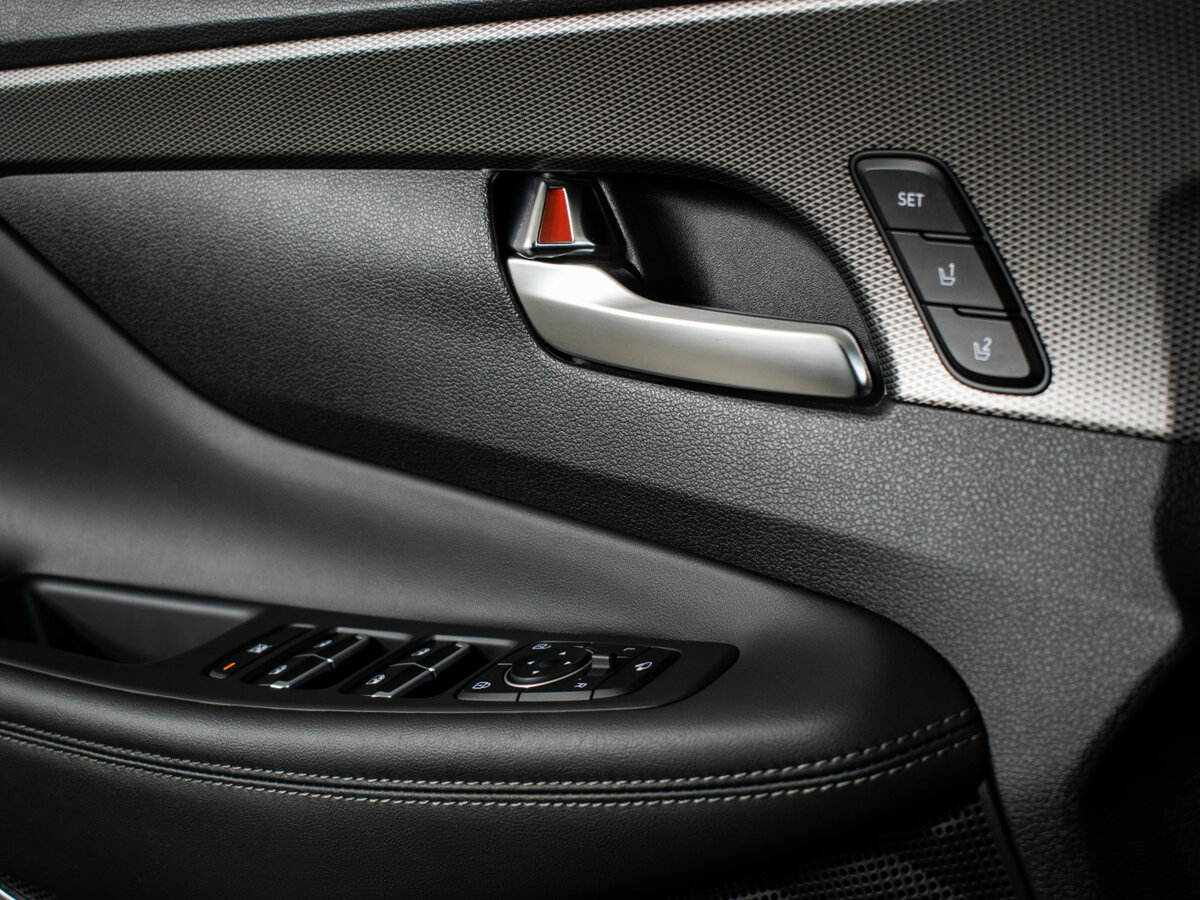 Hyundai Santa Fe с пробегом — 2020 год. Фото: #16