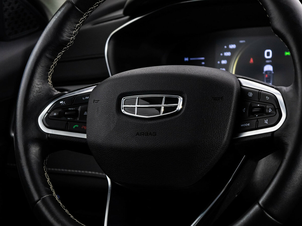 Geely Atlas Pro с пробегом — 2021 год. Фото: #9