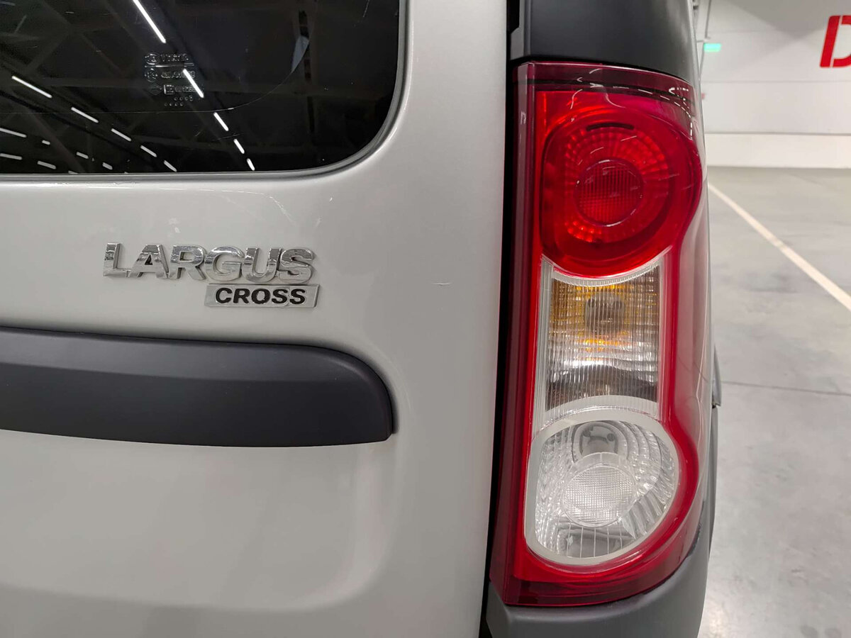 Lada (ВАЗ) Largus с пробегом — 2019 год. Фото: #8