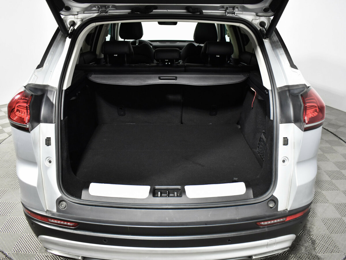 Geely Atlas Pro с пробегом — 2022 год. Фото: #17