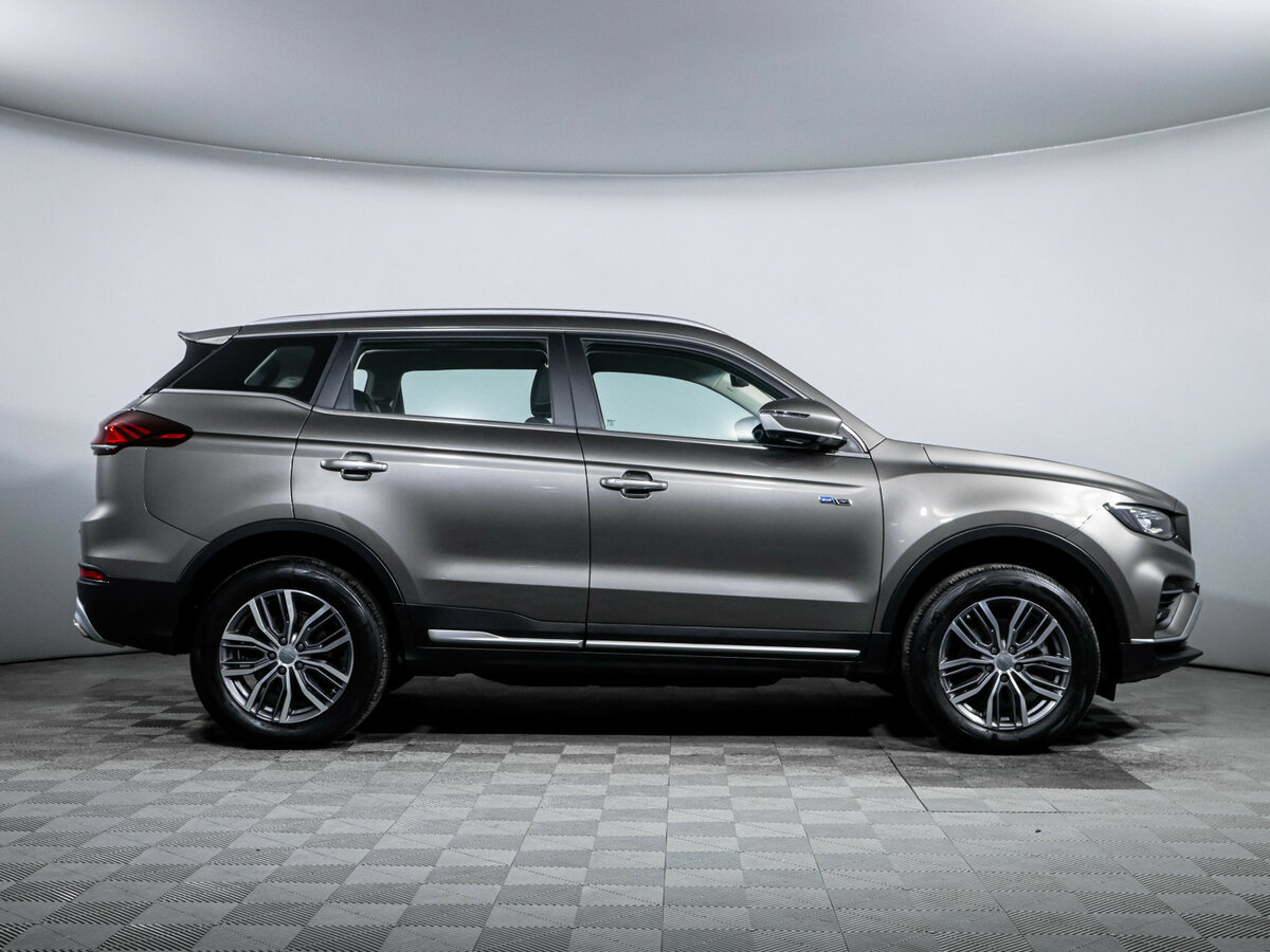 Geely Atlas Pro с пробегом — 2022 год. Фото: #3