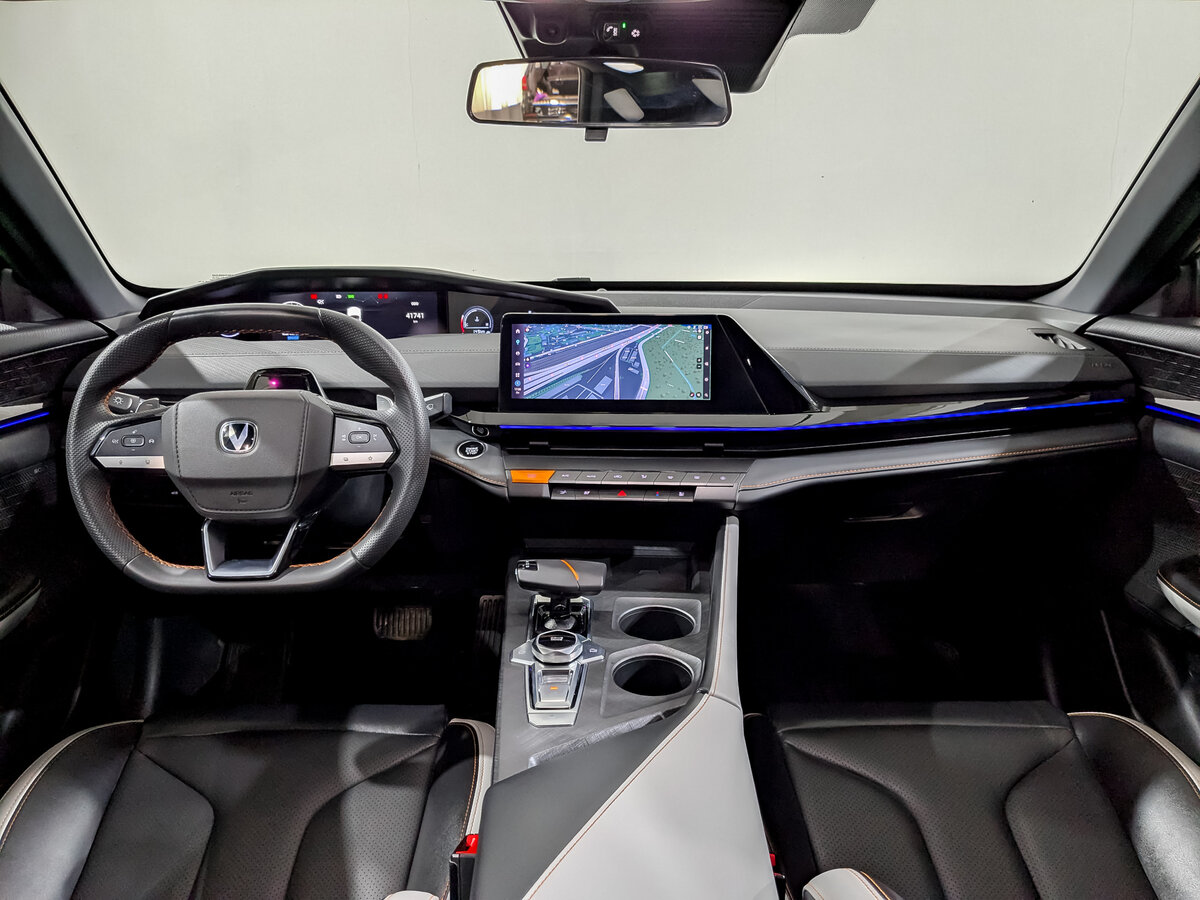 Changan UNI-V с пробегом — 2023 год. Фото: #13