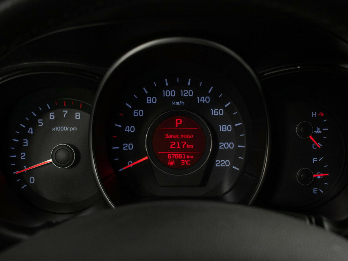 Kia Rio с пробегом — 2016 год. Фото: #11