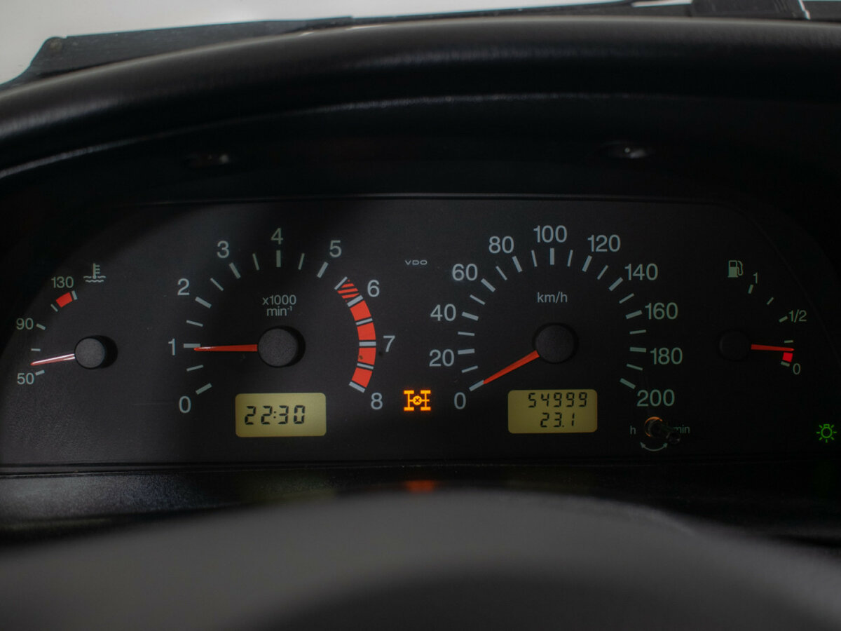 Chevrolet Niva с пробегом — 2012 год. Фото: #9