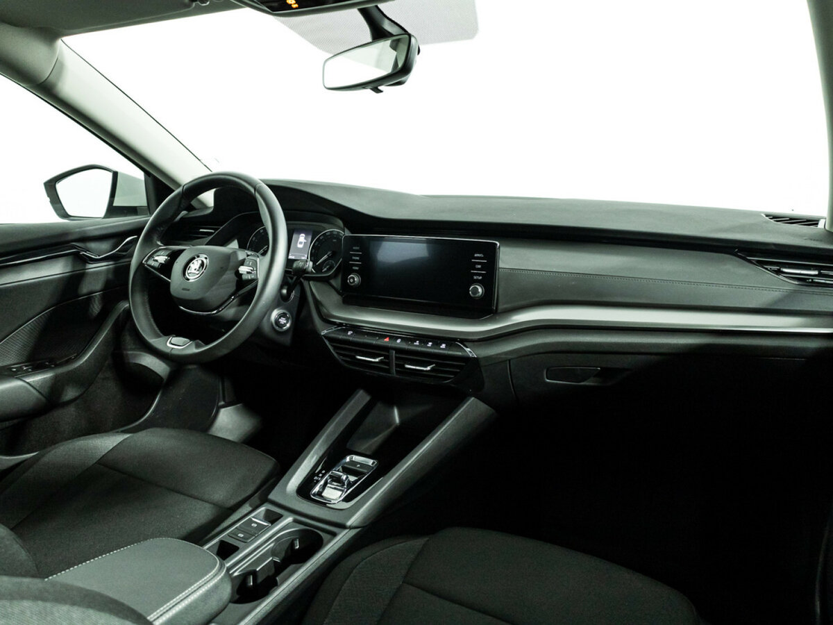 Skoda Octavia с пробегом — 2021 год. Фото: #6