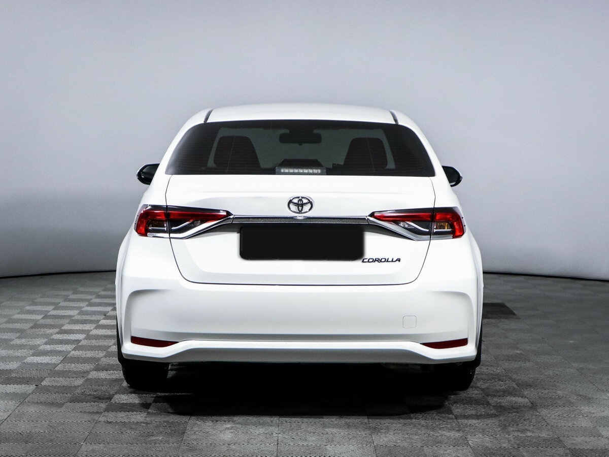 Toyota Corolla с пробегом — 2021 год. Фото: #4