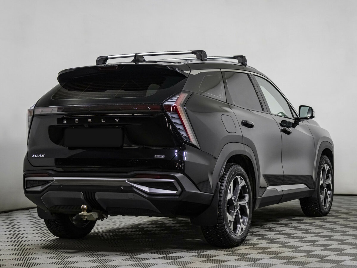 Geely Atlas с пробегом — 2024 год. Фото: #3