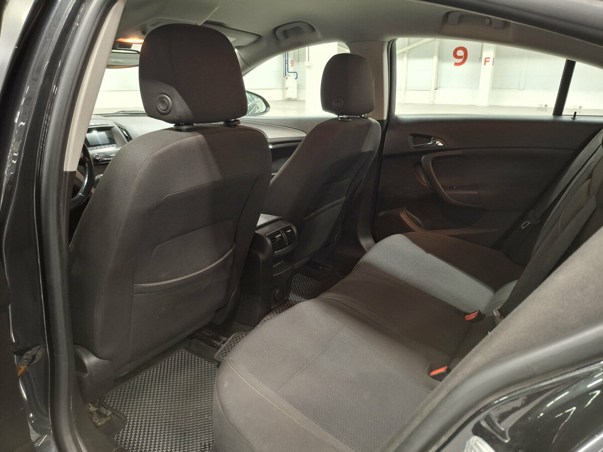 Opel Insignia с пробегом — 2013 год. Фото: #11