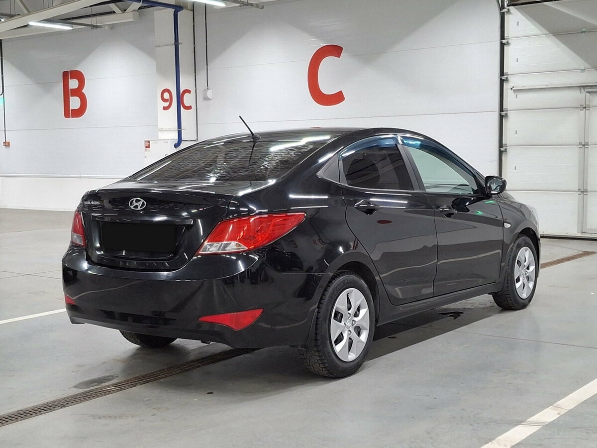 Hyundai Solaris с пробегом — 2016 год. Фото: #4