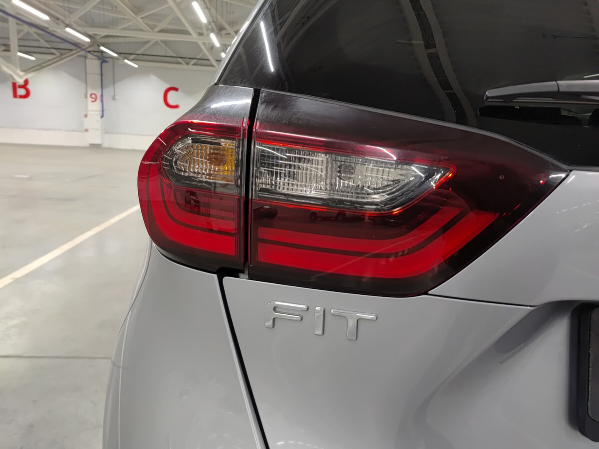 Honda Fit с пробегом — 2020 год. Фото: #8